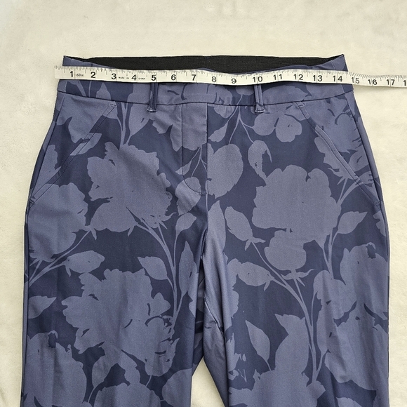 Spanx Sunshine Kick Flare Pant Floret Navy Size Small - Picture 9 of 13